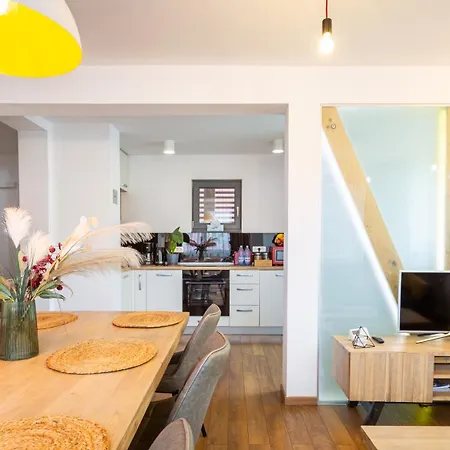 Sun וילה בראשוב